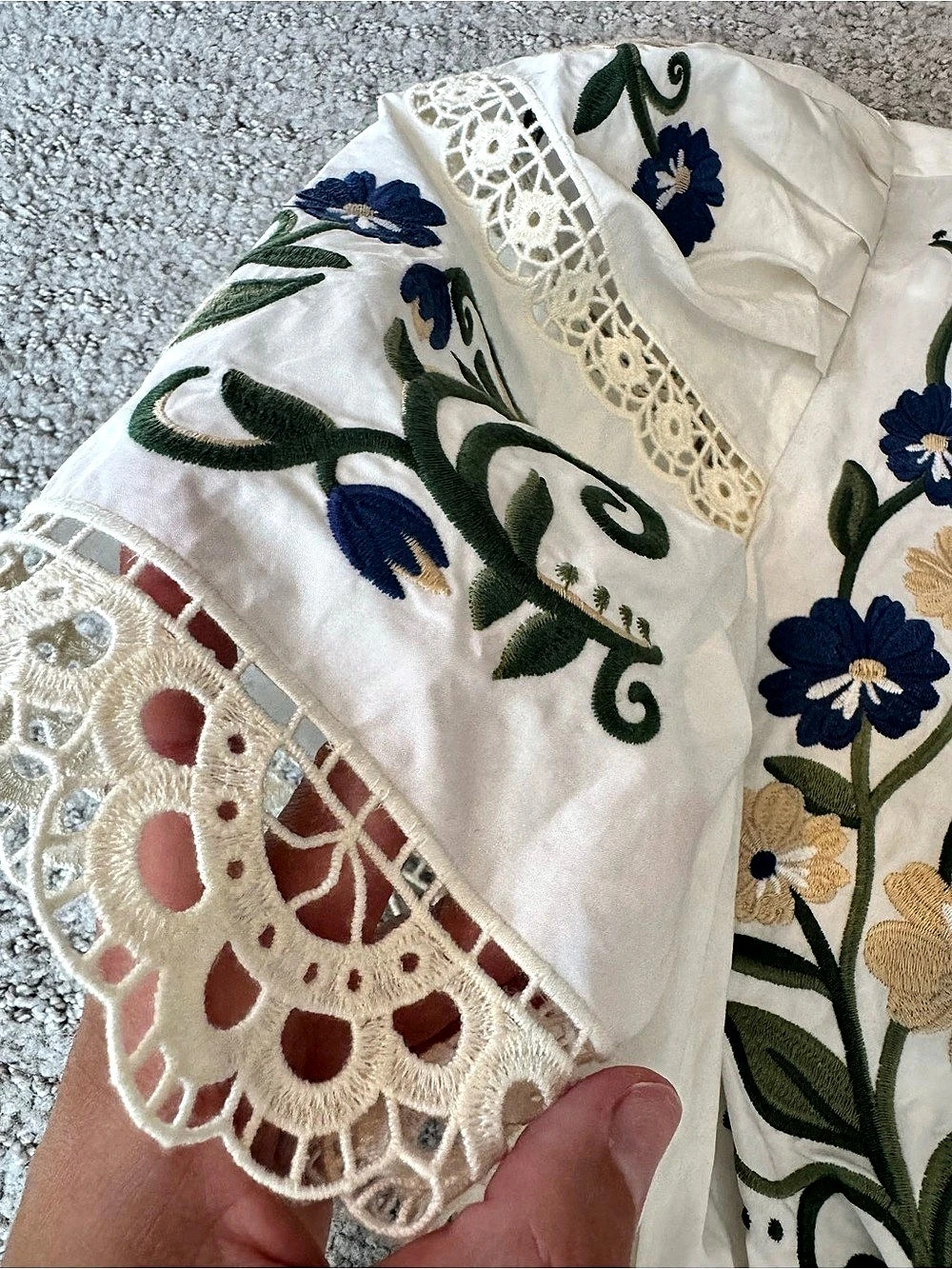 Farm Rio Off-White Flower Embroidery Puff Sleeve Blouse XS - Picture 4 of 5